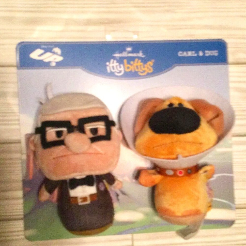 Hallmark itty bittys Disney’s Up Carl & Dug plush dolls *New*